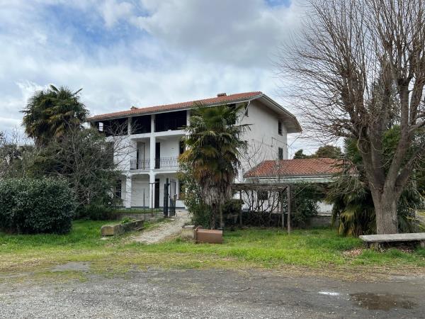 Vendita casa indipendente di 180 m2, Ivrea (TO) - 1