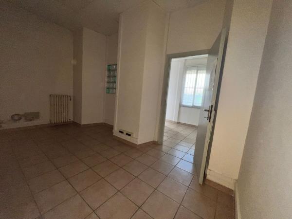 Vendita negozio di 60 m2, Ivrea (TO) - 4