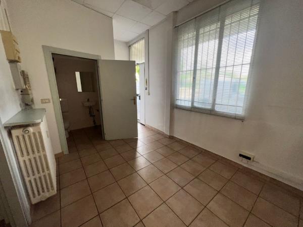 Vendita negozio di 60 m2, Ivrea (TO) - 6