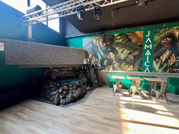 Vendita attivit� commerciale di 0 m2, Ivrea (TO) - 12